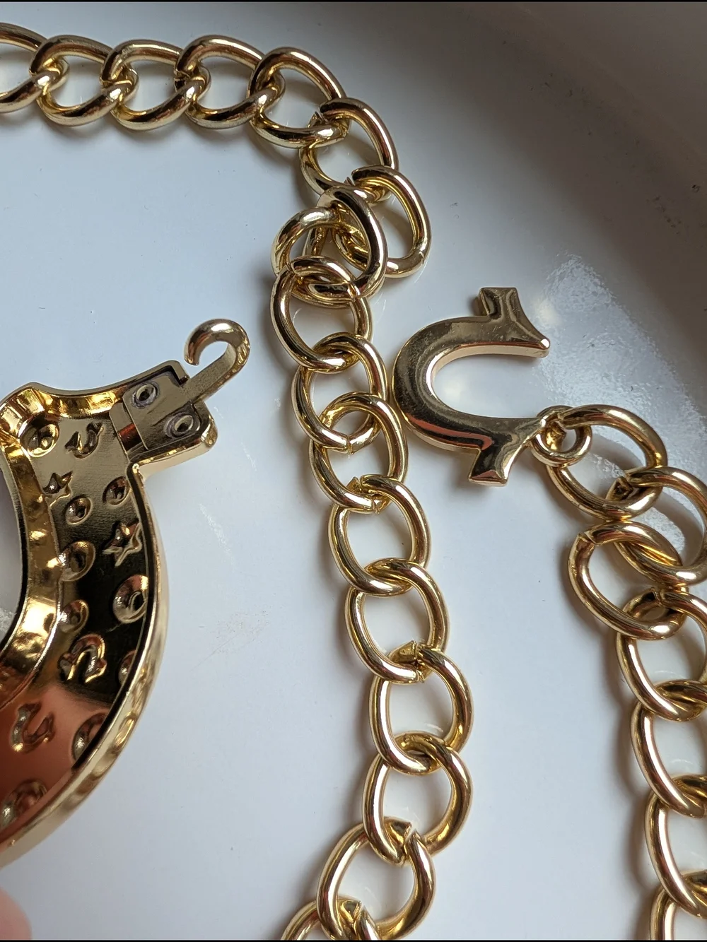 True Religion Gold-Tone Embossed Horseshoe Pendant Chain Belt
